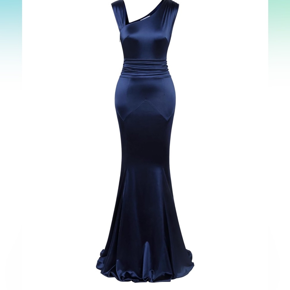 Dress - Picture 7 of 11